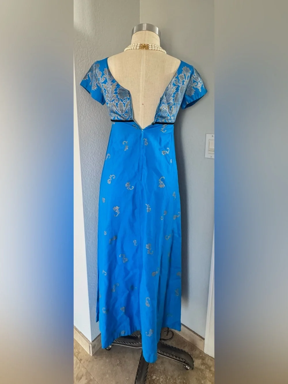1960s Malahini Made in Hawaii Dress - Picture 3 of 15